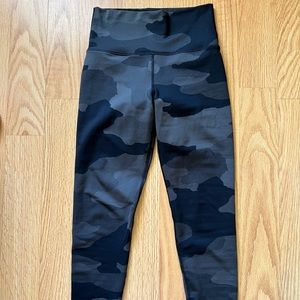 Aerie offline camo leggings